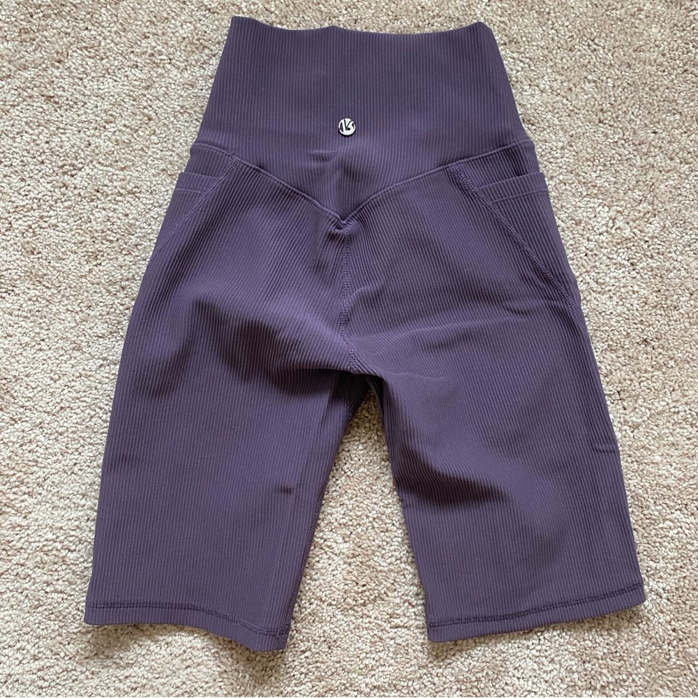 Buffbunny material girl biker shorts (ribbed)